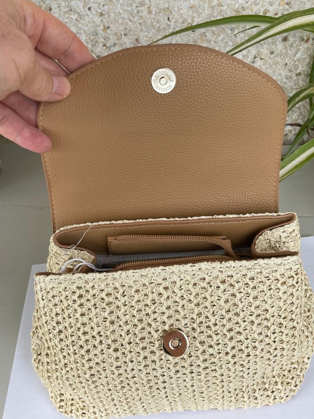 Bolso de paja trenzada abag con solapa