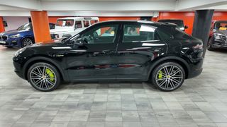 Porsche Cayenne Coupe E-Hybrid 3.0 v6 462cv 2020