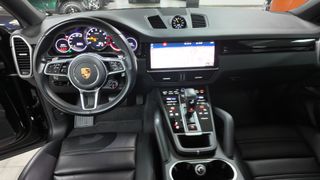 Porsche Cayenne Coupe E-Hybrid 3.0 v6 462cv 2020