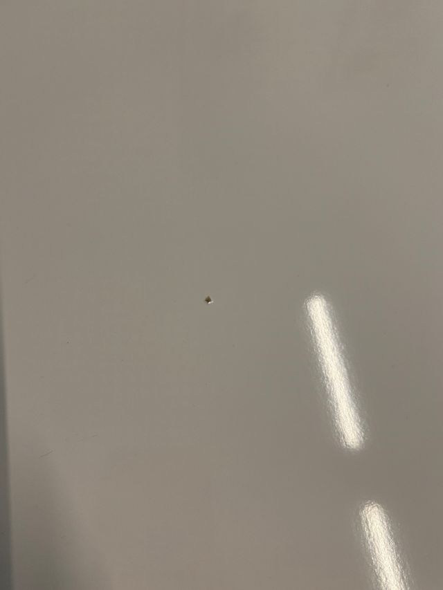 Mesa de comedor / salon y 2 sillas