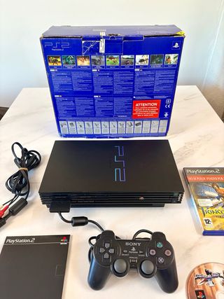PlayStation 2 Negra Completa con Caja y Juegos