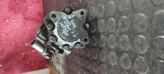 Bomba dirección 8D0145156K Volkswagen Passat (B5)