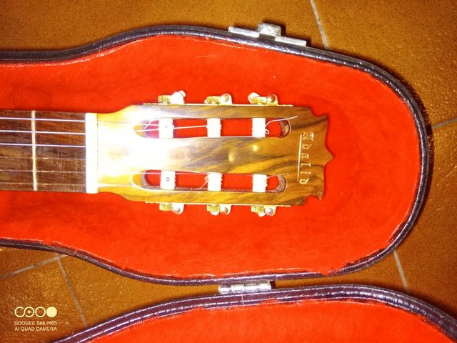 Chitarra classica liuteria Adalid