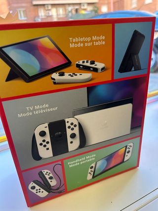 Nintendo Switch OLED Blanca y Negra