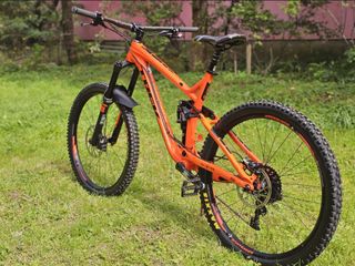 Bicicleta Trek Slash 9 Naranja