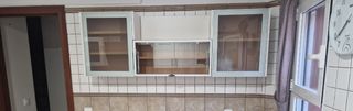 Mueble vitrina cocina blanco y cristal