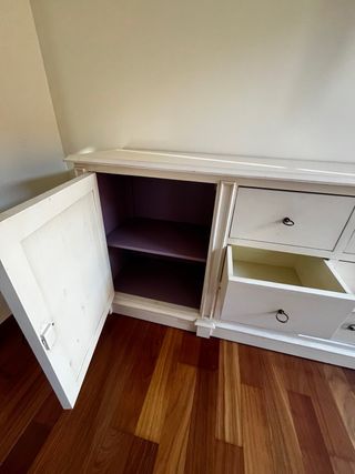 Cómoda de salón de madera