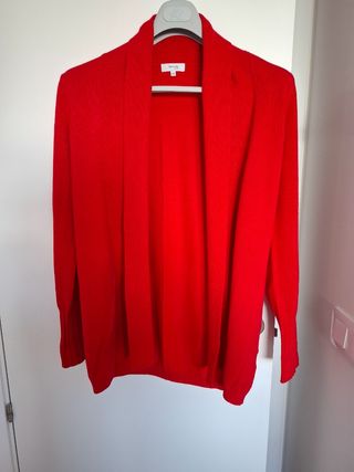 Chaqueta de punto Fórmul roja talla 42