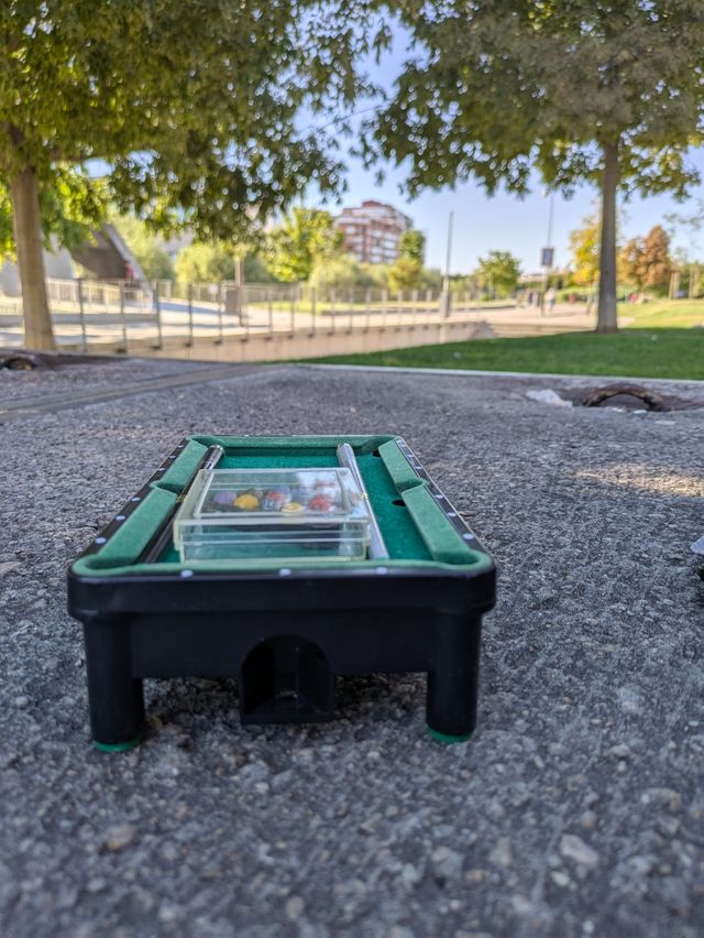 Mini mesa de billar con caja