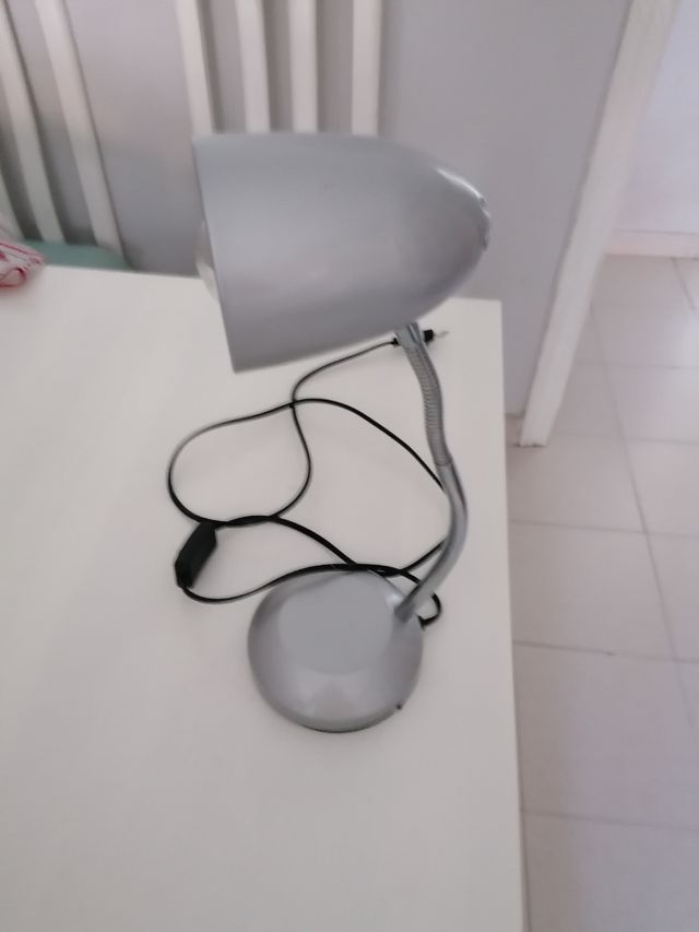 Lámpara flexo de escritorio metal