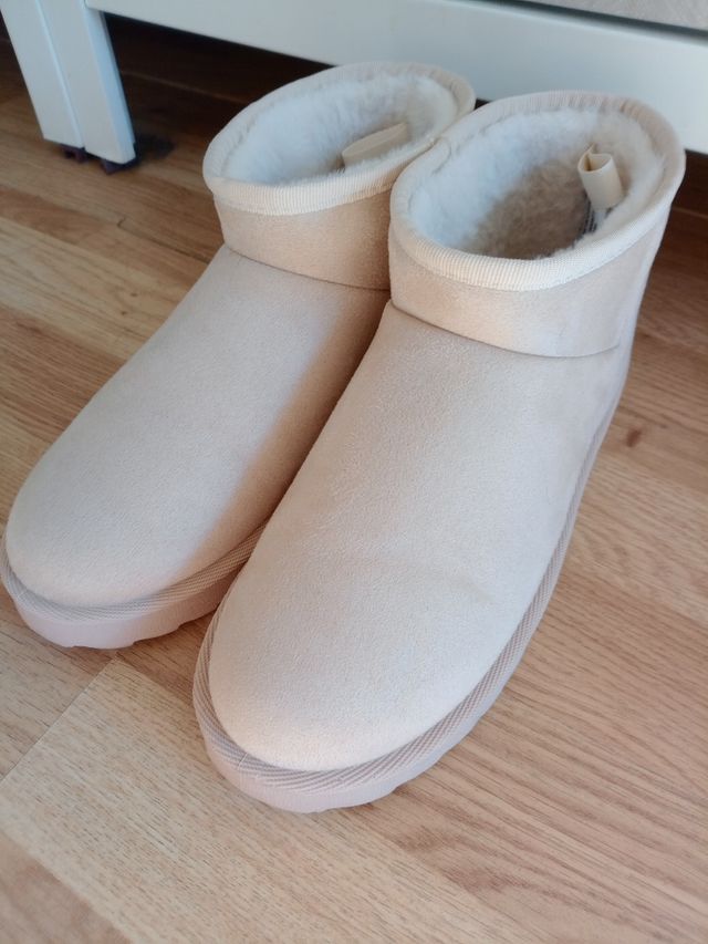 Botas de pelito mujer beige