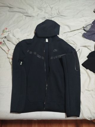 Chaqueta Nike Tech Fleece Negra