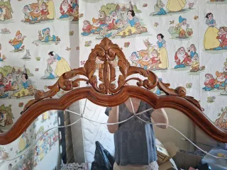 Espejo de madera tallada