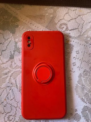iPhone X Negro con funda roja
