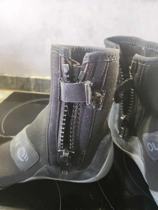 Botas de surf OLAIAN talla 45/46