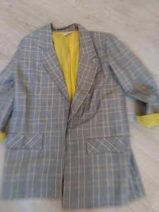 Chaqueta de cuadros gris y forro amarillo Talla M