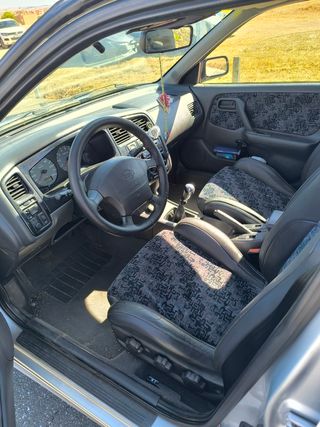 Nissan Primera 1998