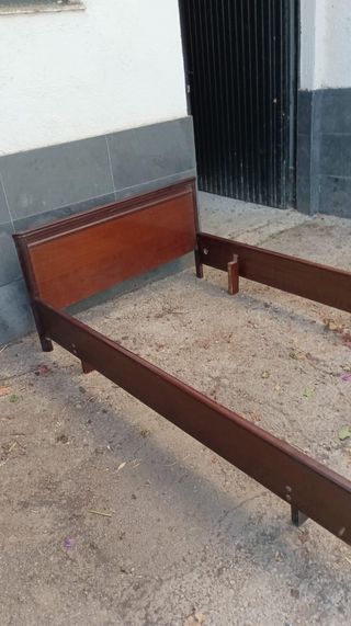 Conjunto dormitorio: Cama 110x 190cm+2 mesillas