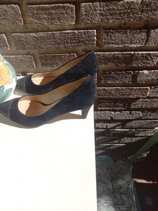 Zapatos de fiesta UNIQSHOES negros.