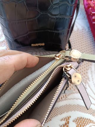 Bolso Parfois negro efecto piel cocodrilo