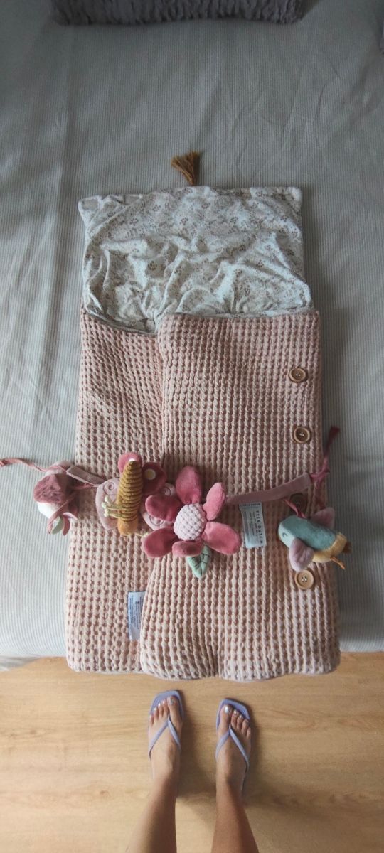 Saco para capazo bebé estampado floral marca Jane