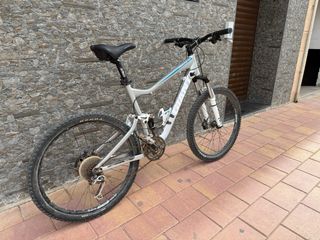 Bicicleta GIANT Trance X4 2011