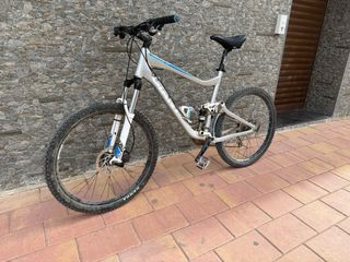 Bicicleta GIANT Trance X4 2011