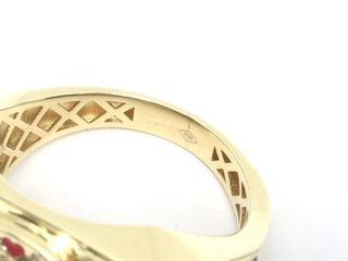 sello oro 18k con piedra con circonita