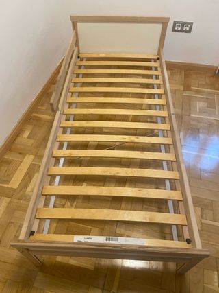 Cama individual de madera infantil IKEA SNIGLAR