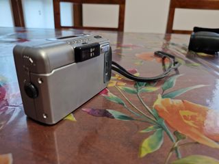 Macchina fotografica Pentax Espio120Mi con rullino