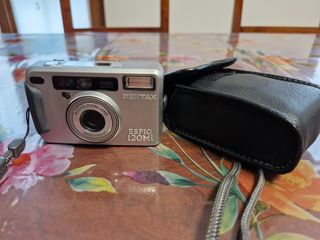 Macchina fotografica Pentax Espio120Mi con rullino