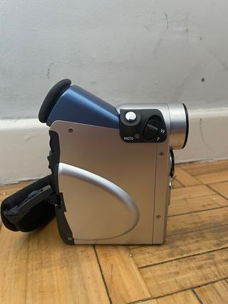 Videocámara JVC GR-DVL7000U