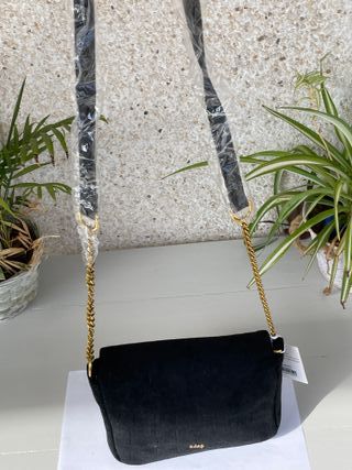 Bolso Negro Ante Cadena Dorada