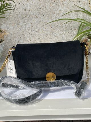 Bolso Negro Ante Cadena Dorada