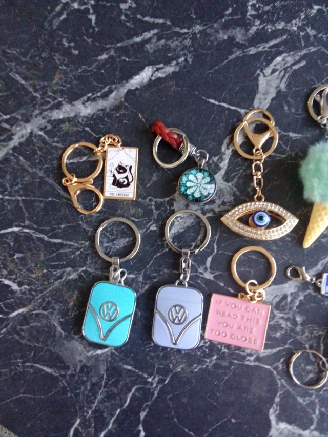 Set di 10 portachiavi assortiti. Lotto n. 4