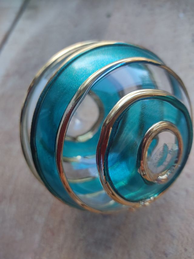 Decorazione natalizia in vetro dorato