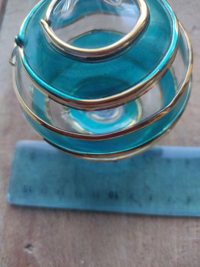 Decorazione natalizia in vetro dorato