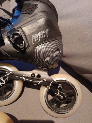 Patines Powerslide R4 VI AL 125 Negros talla 43-44