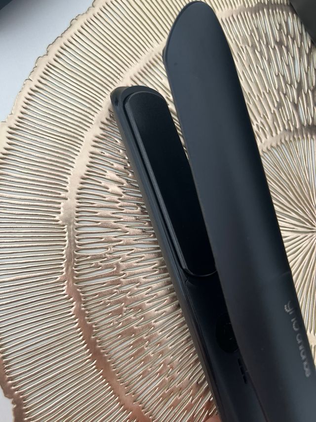 Plancha de pelo GHD CHRONOS STYLER. Sin estrenar