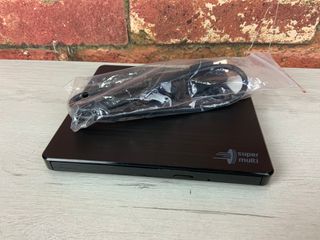 Grabadora DVD Externa HL Data Storage Slim