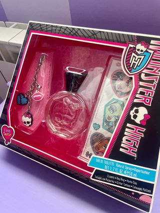 Colonia Monster High con accesorios