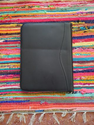 Portadocumentos A4 negro