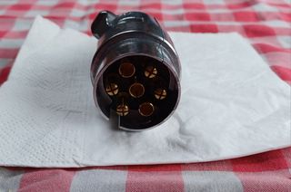 Enchufe metálico 7 pines