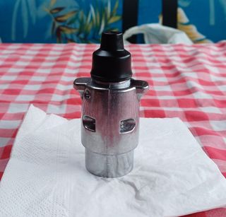 Enchufe metálico 7 pines