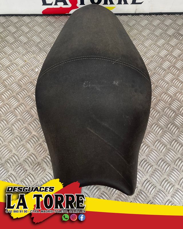 Asiento Honda VFR 1200 09-16