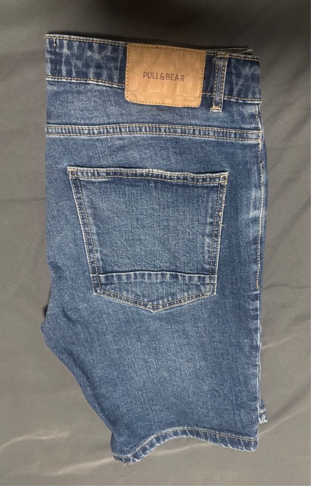 Pantalones cortos vaqueros PULL&BEAR talla M