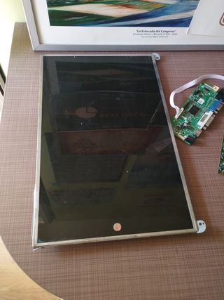Placa Adaptadora  y pantalla LCD LP154WX4(TL)(B2)