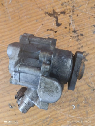 Bomba dirección Volkswagen Passat Variant B3,B4 (