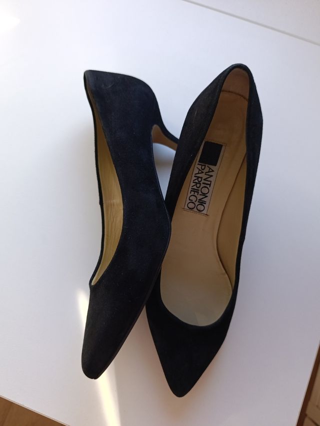 Zapatos tacón Antonio Parriego negros