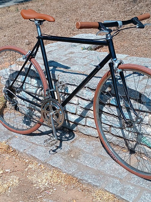 Bicicleta BH carretera Negra